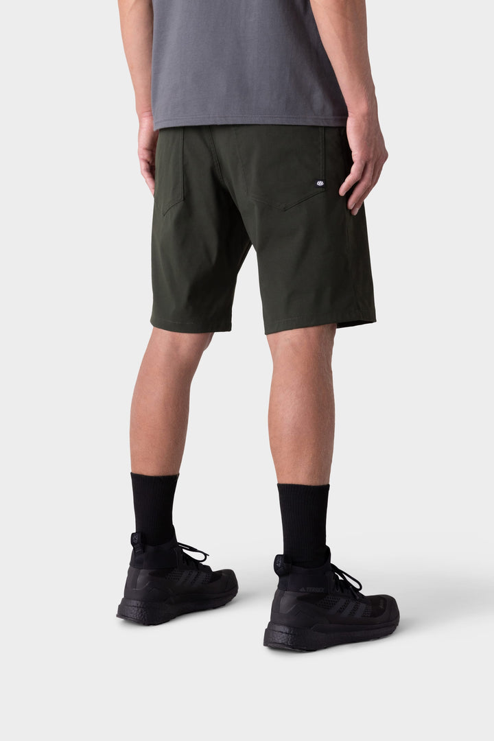 686 Men's Everywhere Hybrid Short - Relaxed Fit — DARK GREEN (vista 2)