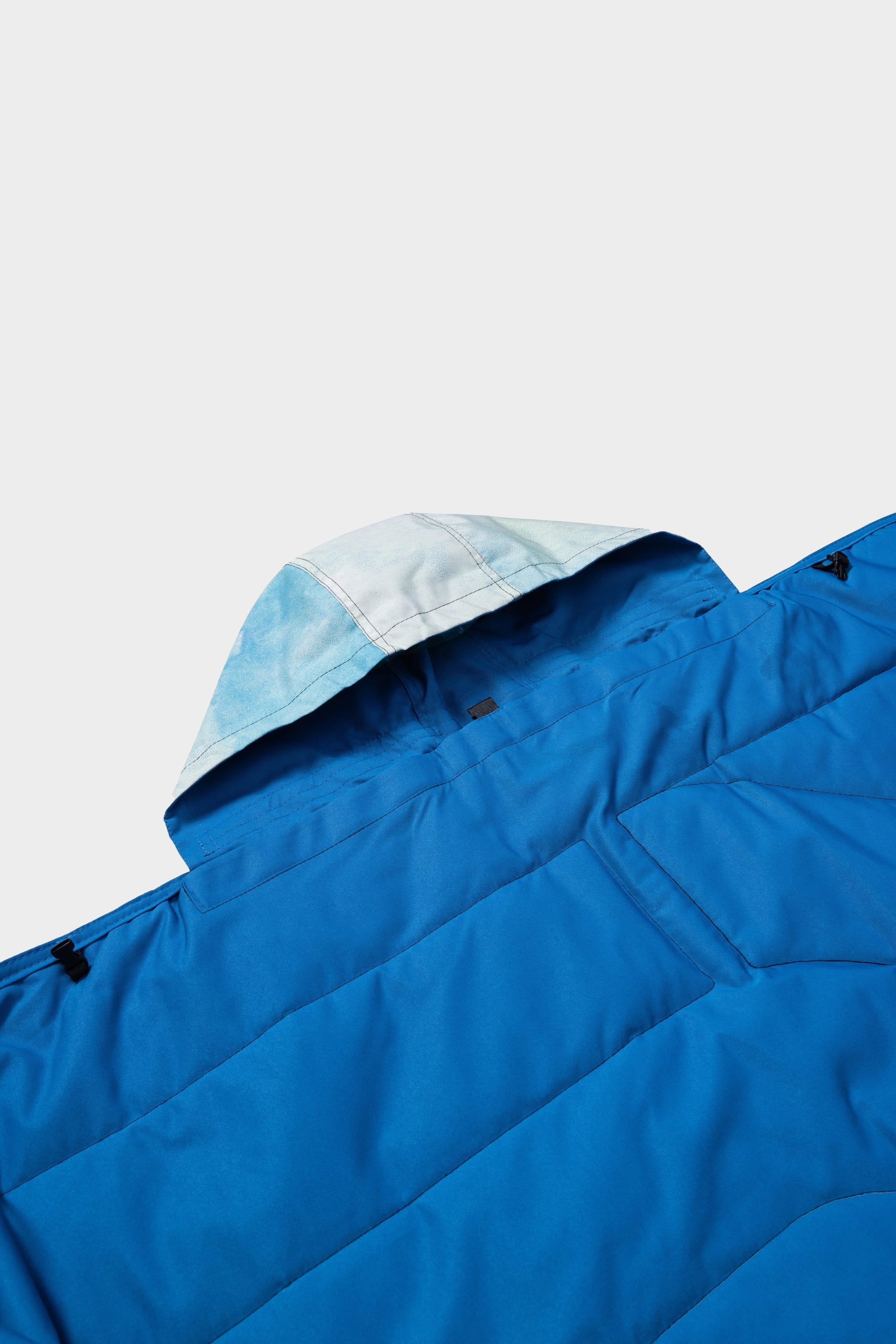 686 Waterproof Hooded Puffer Blanket – 686.com