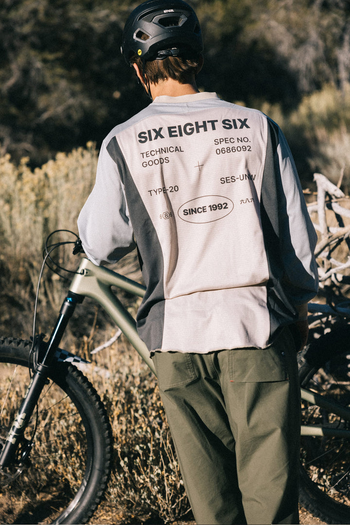 686 Men's Hex Turbo LS Tech Tee — SILVER (vista 2)