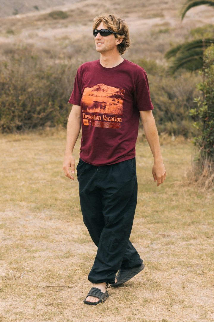 686 Desolation Vacation Authentic S/S Tee — MAROON (vista 2)