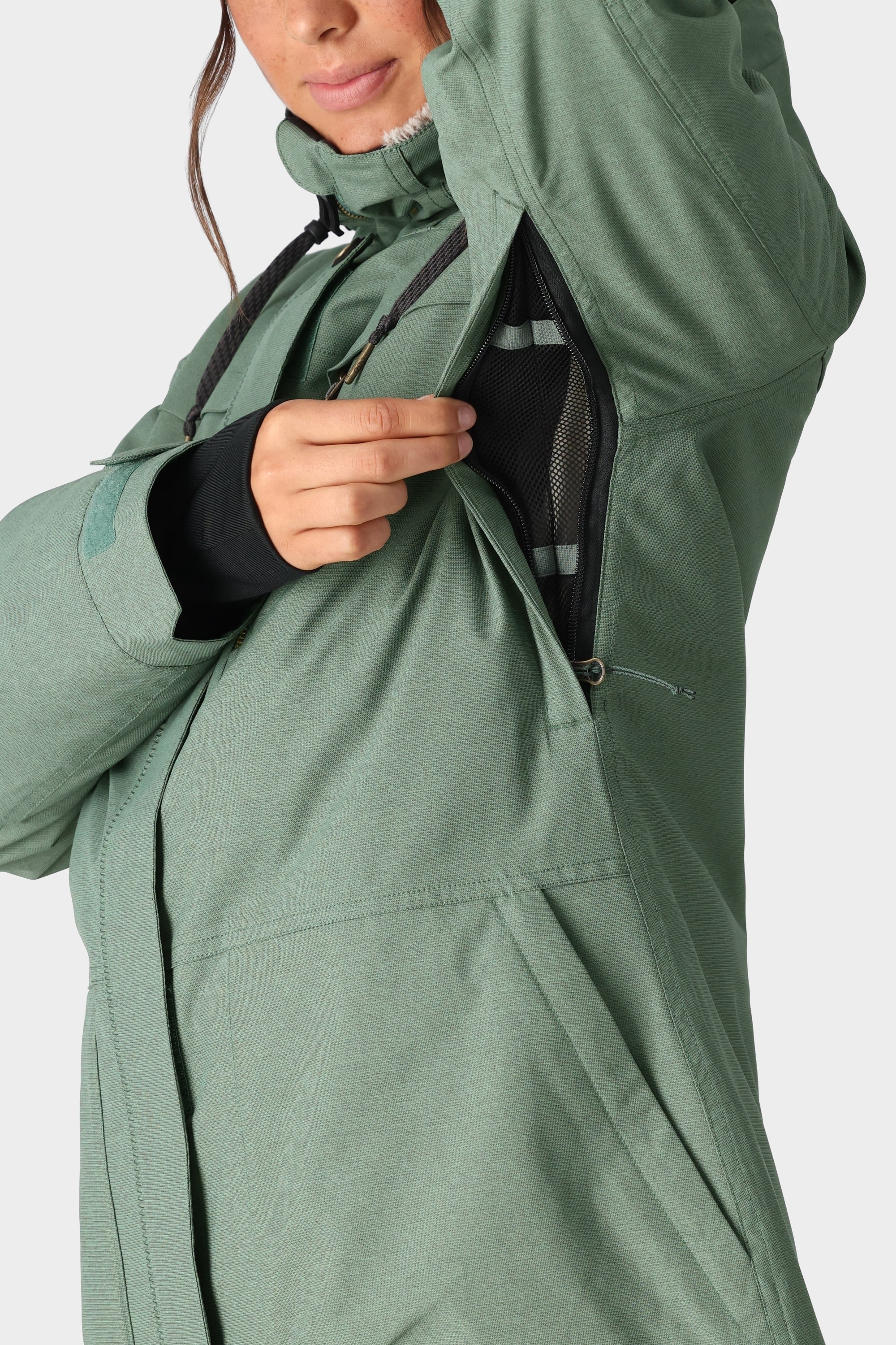 686 womens snow jacket 2025