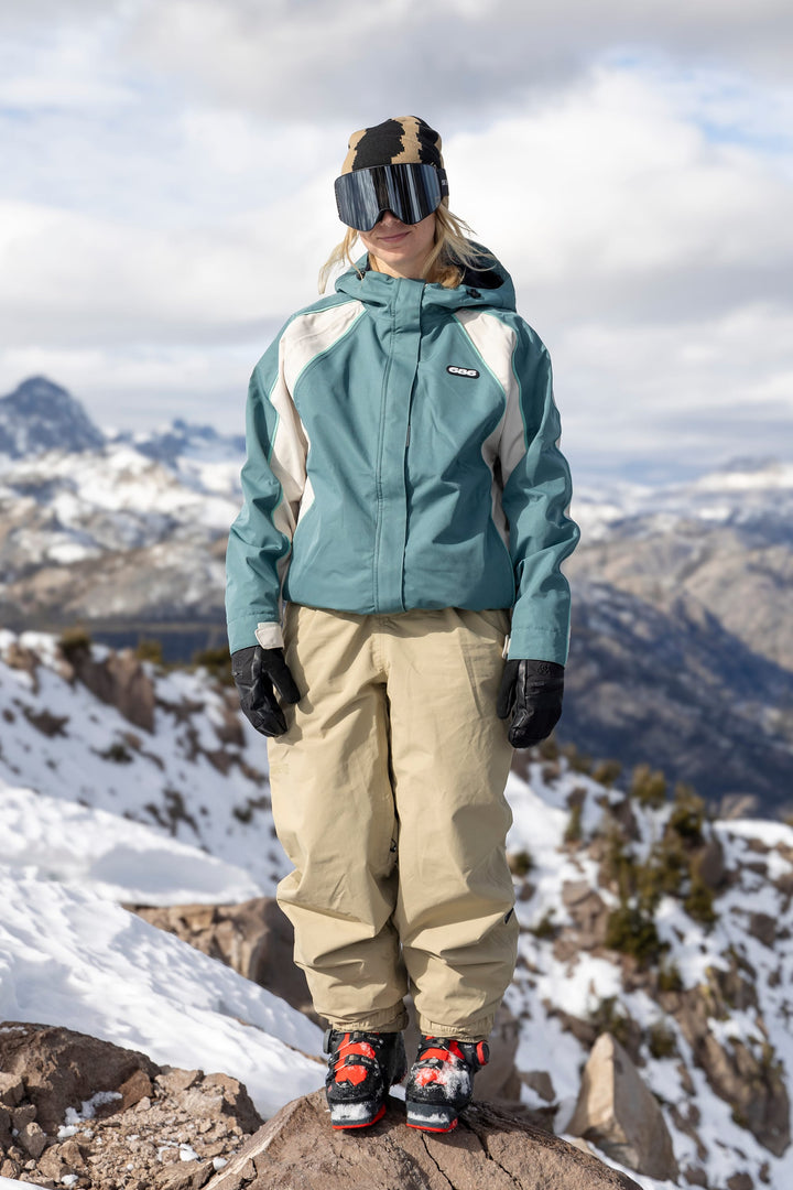 686 Women's Hologram™ Shell Jacket — PALE FIRN COLORBLOCK (vista 2)