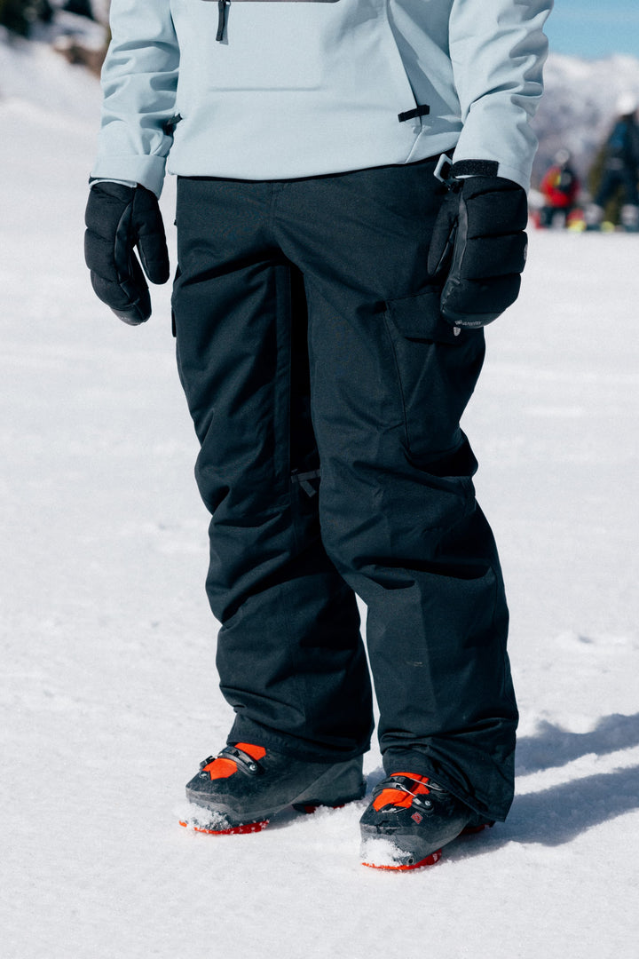 686 Women's Aura™ Insulated Cargo Pant — BLACK