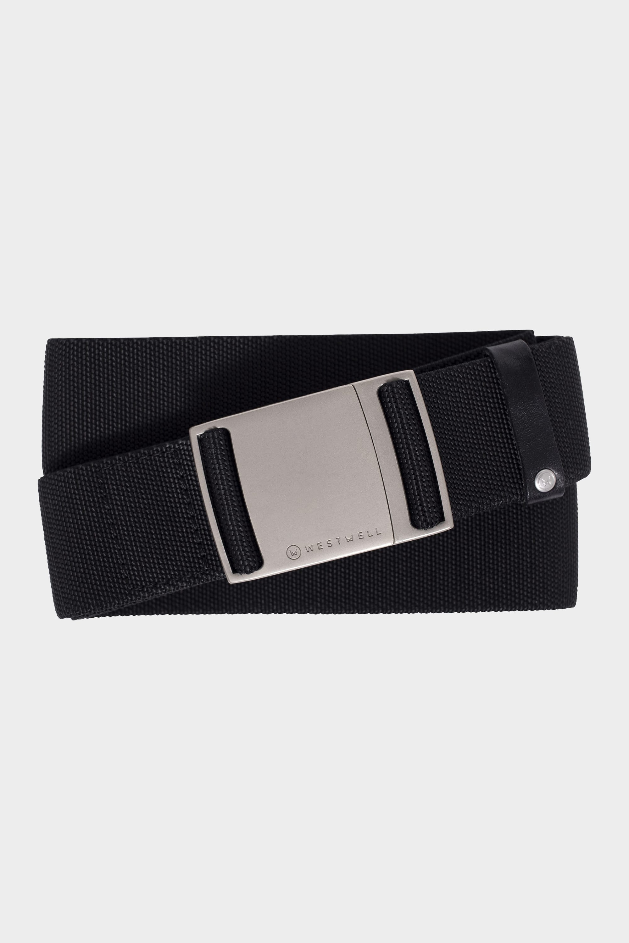 The 686 Westwell Clicker Stretch Belt by 686 is a black fabric belt with a matte silver rectangular buckle and a single metal fastener near the end, shown against a light gray background.